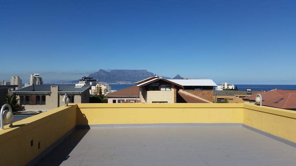 Natalie Guesthouse Bloubergstrand Exterior photo