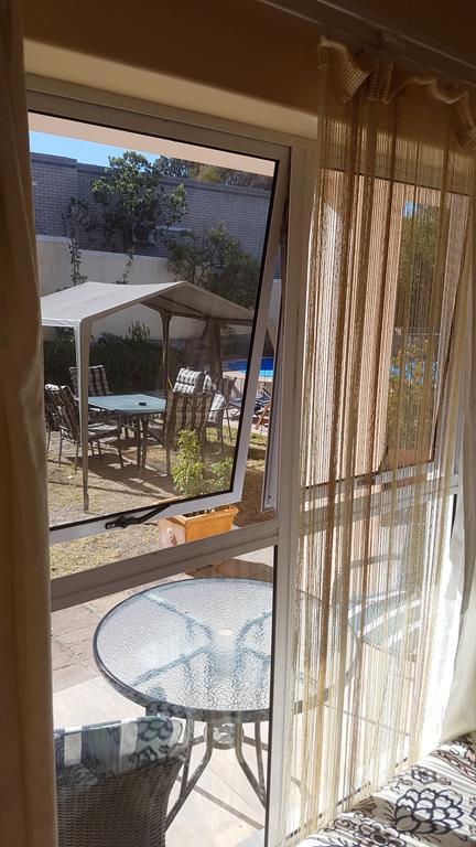 Natalie Guesthouse Bloubergstrand Exterior photo
