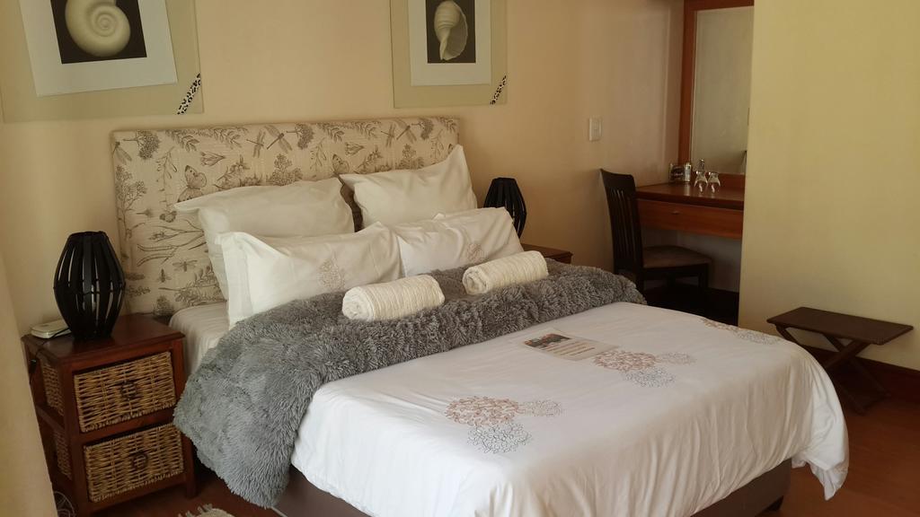Natalie Guesthouse Bloubergstrand Exterior photo